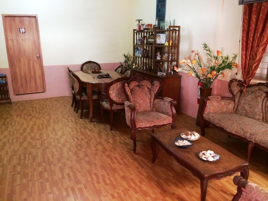 Bed and Breakfast Ysabelle Mansion Puerto Princesa Esterno foto