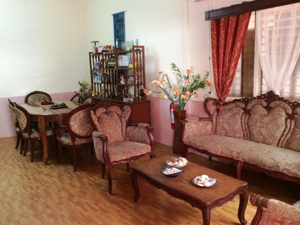 Bed and Breakfast Ysabelle Mansion Puerto Princesa Esterno foto