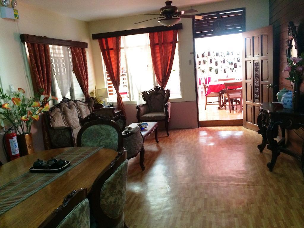 Bed and Breakfast Ysabelle Mansion Puerto Princesa Esterno foto