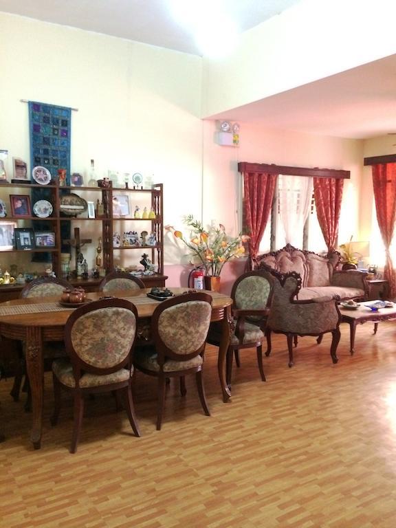 Bed and Breakfast Ysabelle Mansion Puerto Princesa Esterno foto