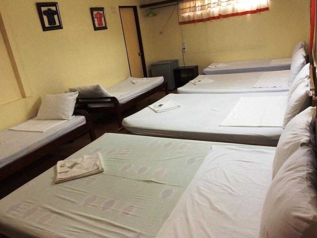 Bed and Breakfast Ysabelle Mansion Puerto Princesa Esterno foto