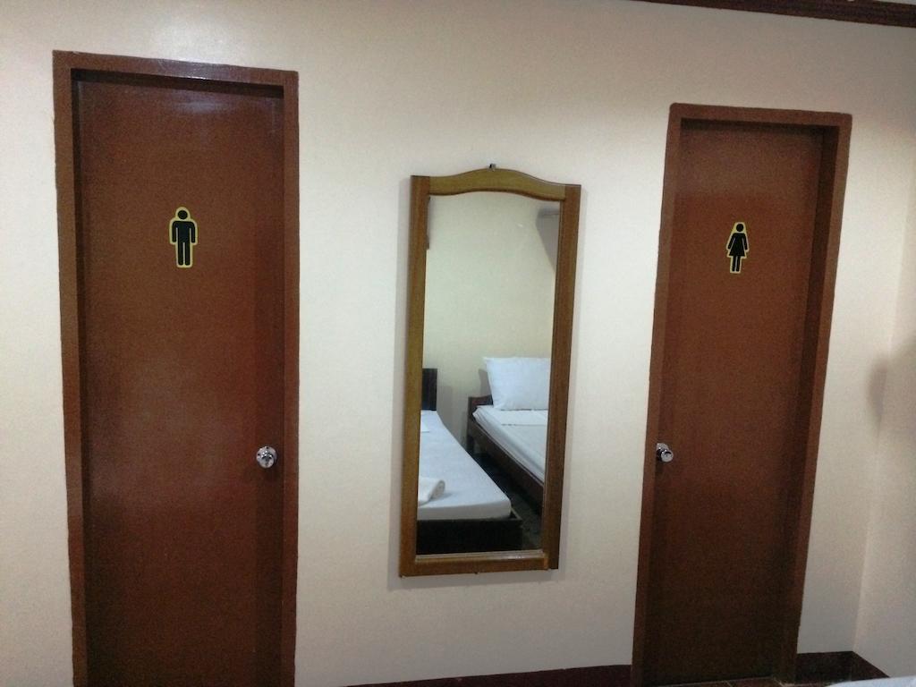 Bed and Breakfast Ysabelle Mansion Puerto Princesa Esterno foto