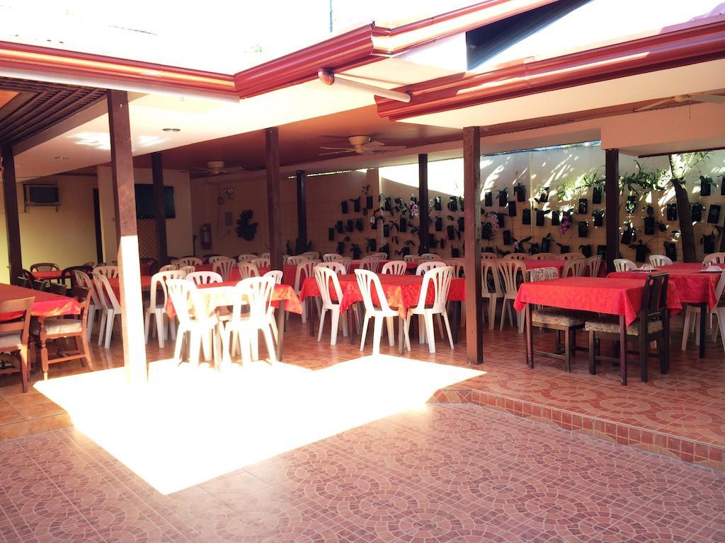 Bed and Breakfast Ysabelle Mansion Puerto Princesa Esterno foto