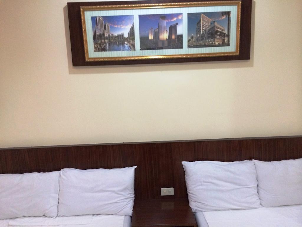 Bed and Breakfast Ysabelle Mansion Puerto Princesa Esterno foto