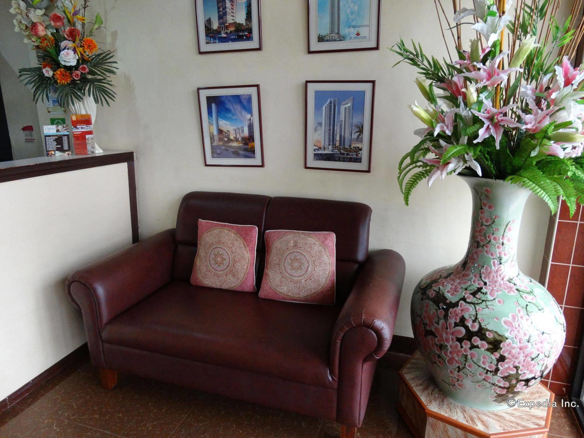 Bed and Breakfast Ysabelle Mansion Puerto Princesa Esterno foto